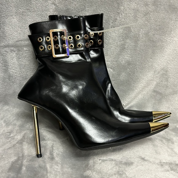 JEFFREY CAMPBELL CLOUT BOOTS SIZE 8.5 - Picture 3 of 11